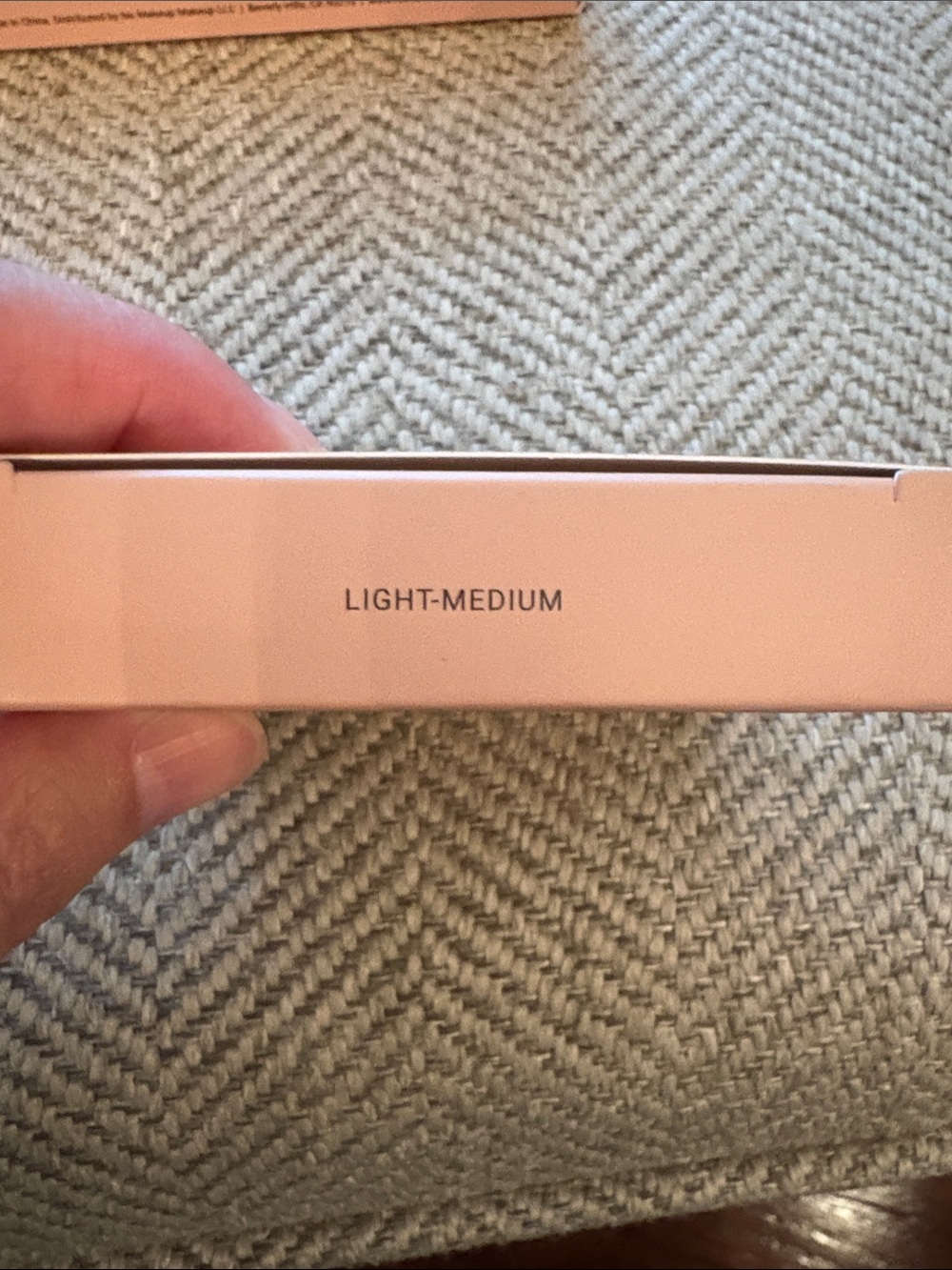 No Makeup Makeup Foundation and Brush - Light Medium - Picture 3 of 4
